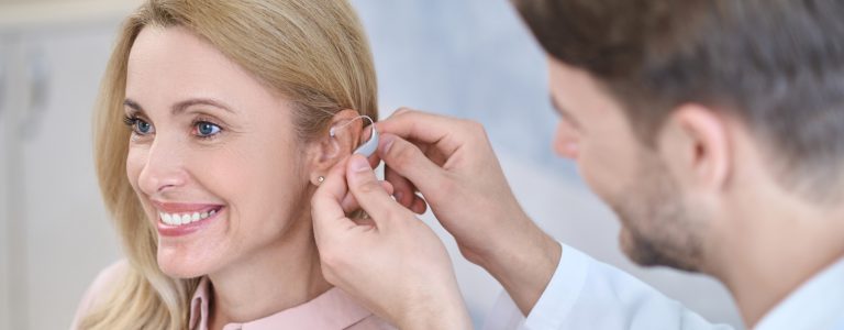 Lire la suite à propos de l’article L’intervention de votre assurance soins de santé pour les appareils auditifs